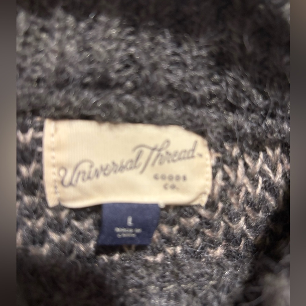 Universal Thread Gray And Cream Leopard Print Swe… - image 5